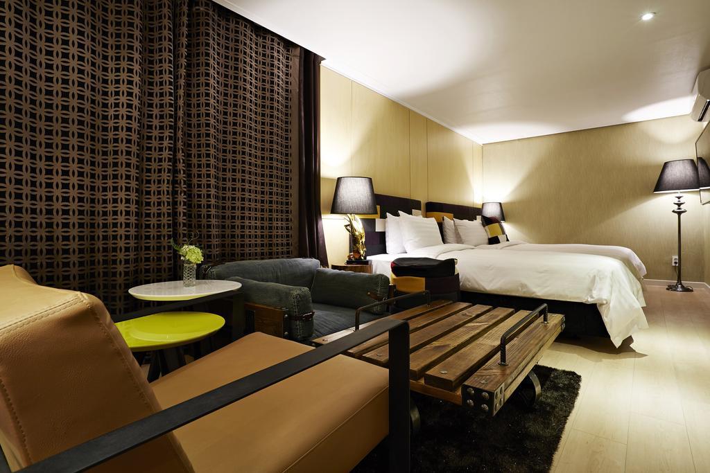 Hotel Namoo Cheong-Ju Cheongju Zewnętrze zdjęcie